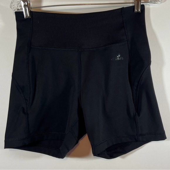 Adidas Shorts Womens Medium Black Aeroready Performance Training Workout Running - Picture 1 of 9